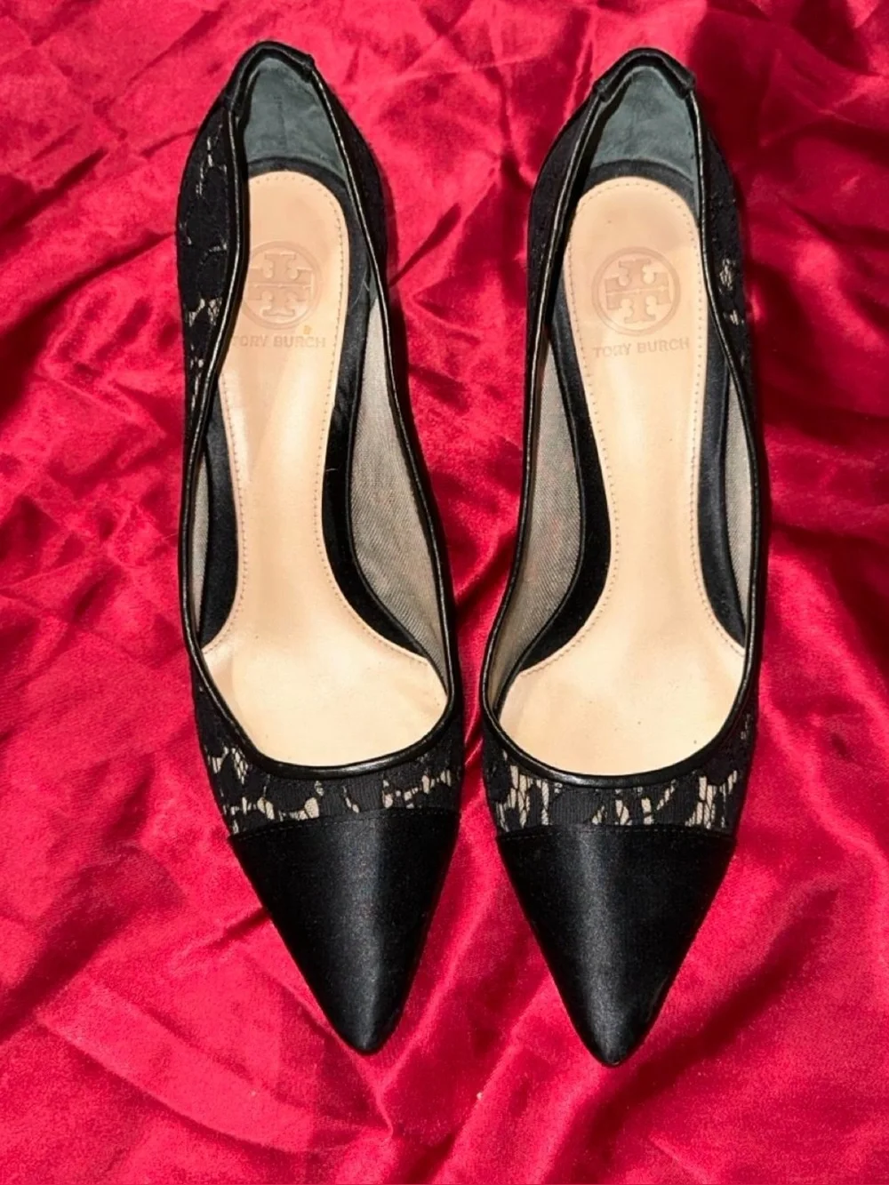 Like New ~ Tory Burch Black Lace Pointed Toe Pumps ~ Size 7